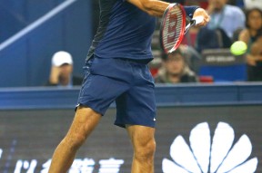 亚博体育-包含费德勒回归赛场，精彩发挥首场状态亮眼，MAD观众沸腾！的词条