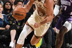 亚博- 库里打掘金季后赛的数据 