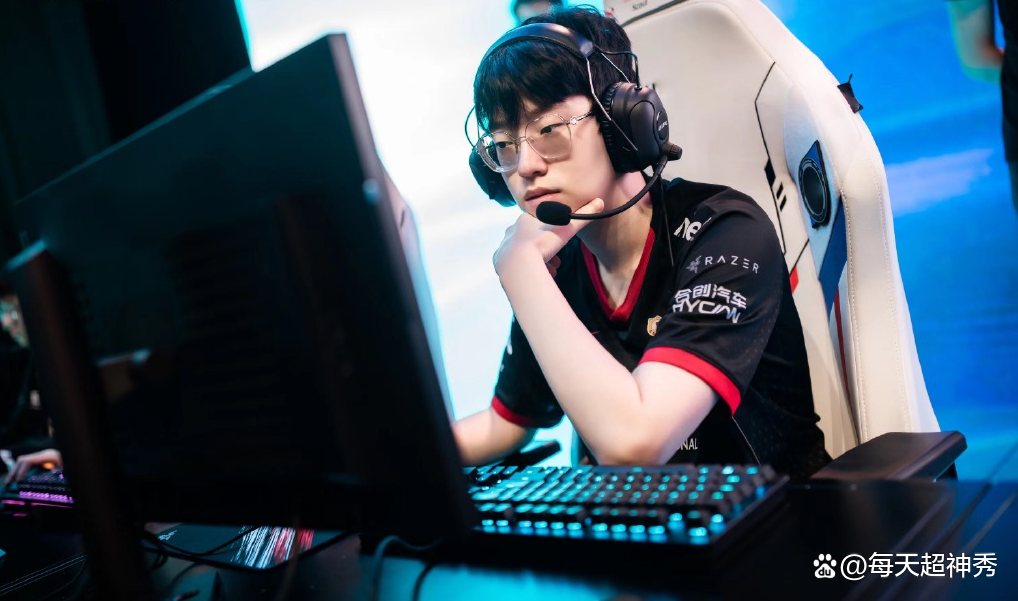 Scout在塞尔维亚队比赛中关键助攻,高光表现引发热议!的简单介绍 Scout在塞尔维亚队比赛中关键助攻,高光表现引发热议!的简单介绍